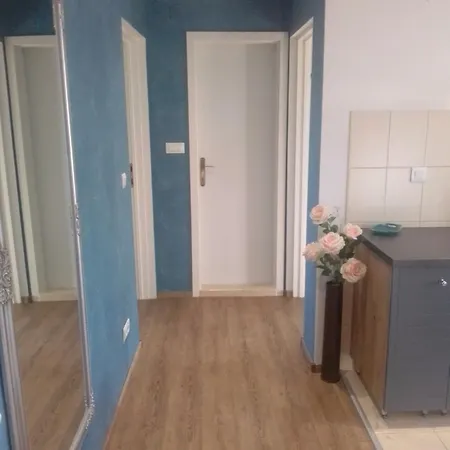 Apartments Near The Beach Ines Makarska Exterior photo
